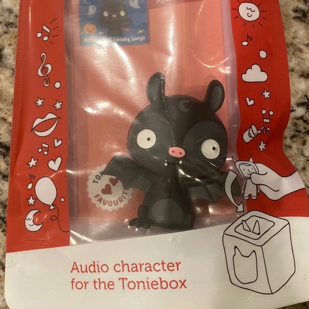 Tonie UK spooky bat Tonies Halloween Favourites